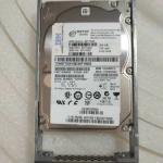 49Y1840 49Y1836 49Y1839 IBM 300GB 10K 6G 64MB 2.5in SAS Hard Drive